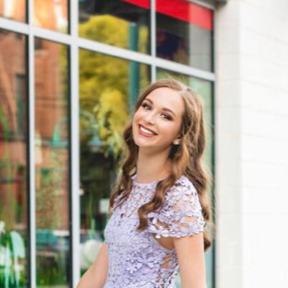 Meet your Posher, Katelyn